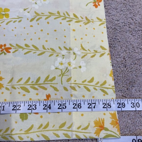 Vintage Pequot Muslin Pillowcases Set of 2 Standard Yellow Flower Power 70s USA - Picture 4 of 7